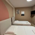 Boulevard Nest - * تيرانا