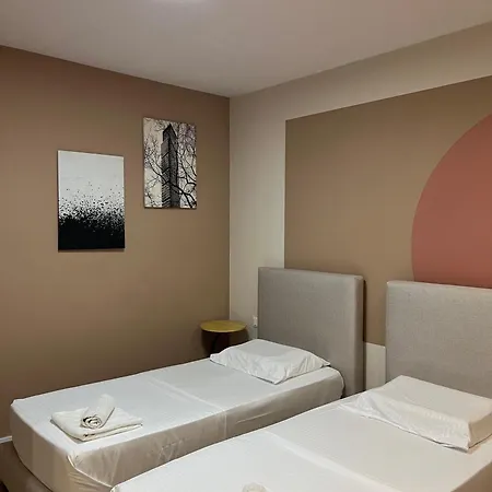 Boulevard Nest -