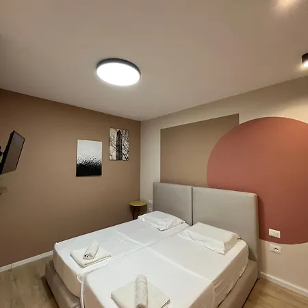 Boulevard Nest - Tiran