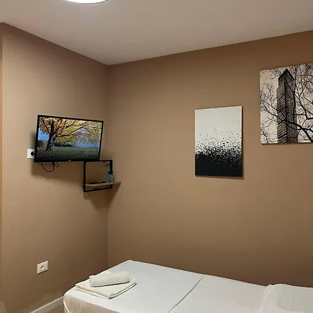 Boulevard Nest - * Tiran