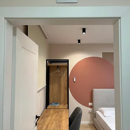 Boulevard Nest - *