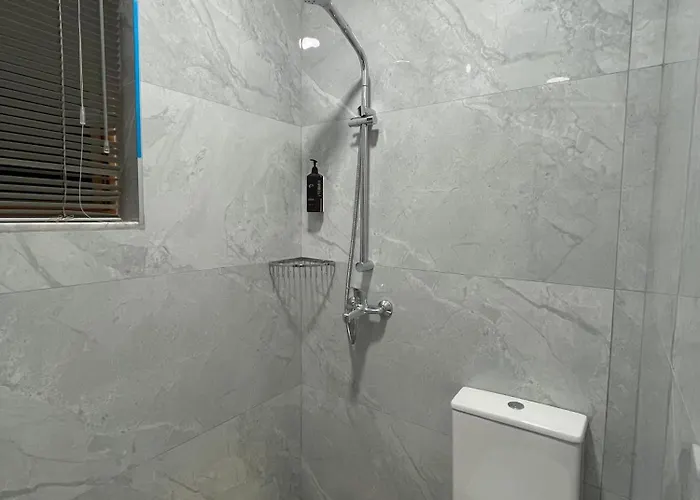 Boulevard Nest - Tirana